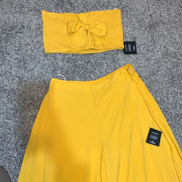 Lulus tube top and wide leg bottoms set - Picture 1 of 6